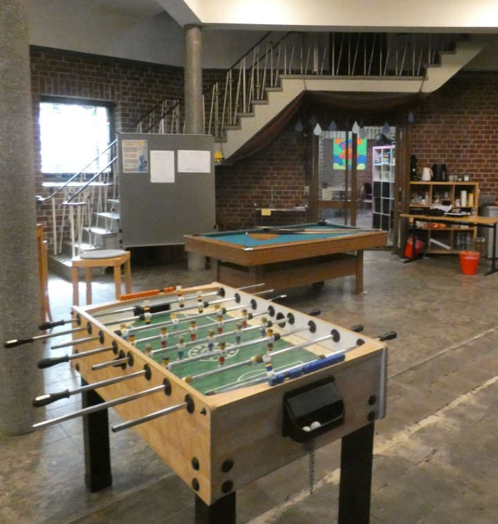 Kicker und Billard im Schülercafe