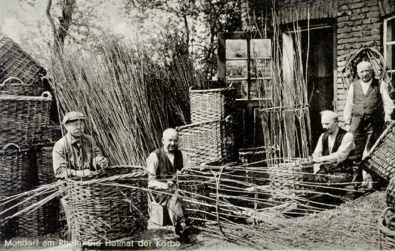 Korbflechter in Mondorf 1920