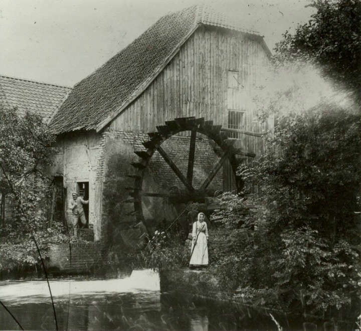 Ausschnitt aus einer Postkarte, Stadtarchiv 10/13245