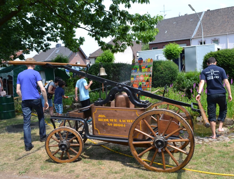 Veranstaltung der Feuerwehr an der Quelle des Mühlenbaches