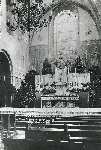 Alte Kirche Altar