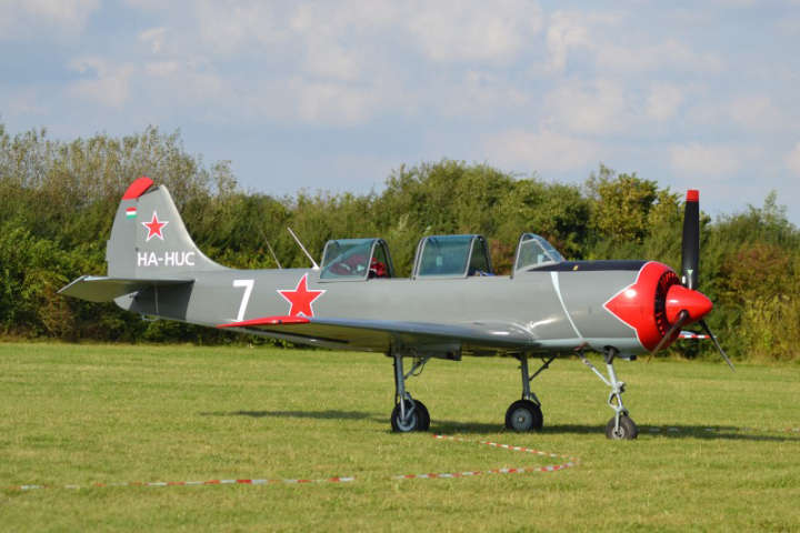 HA-HUC, Yakolv Yak 52