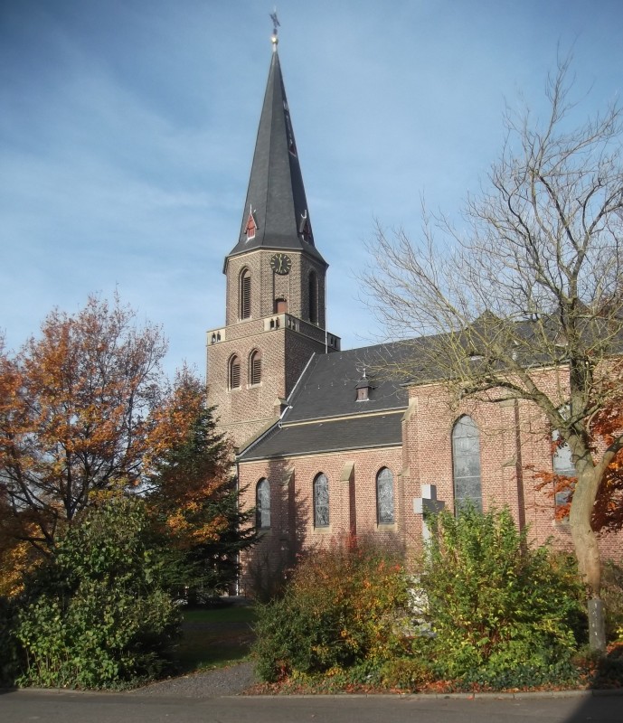 Pfarrkirche St.Mariä Himmelfahrt Wanlo