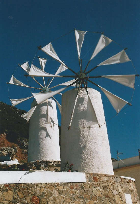 Windräder auf der Lassithi-Hochebene auf Kreta