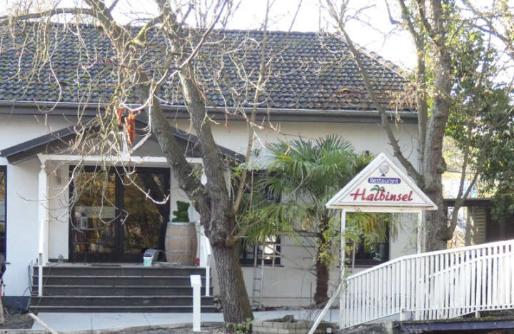 Anblick des Restaurant „Halbinsel“heute.