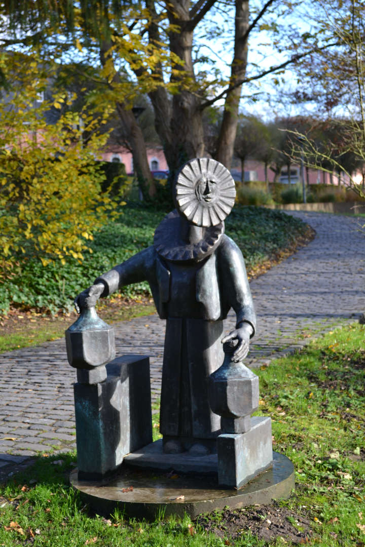 Wasserträgerin in Bronze