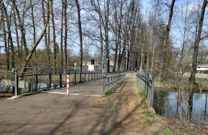 Brücke zum Tunierplatz (neu)