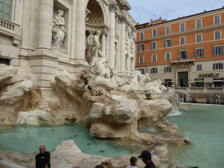 Der Trevi Brunnen